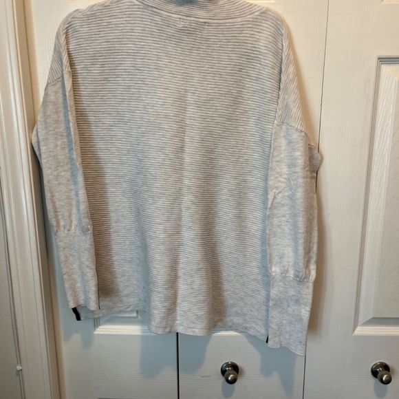 Cynthia Rowley size XL pullover - Picture 8 of 12